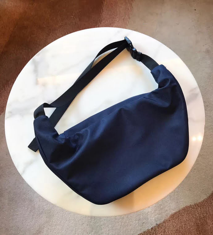 BALENCIAG巴黎世家 實用腰包款 防水面料  BL1397